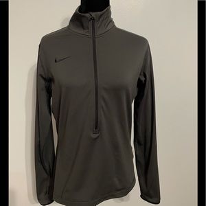Nike 1/2-zip Dri-fit Pullover